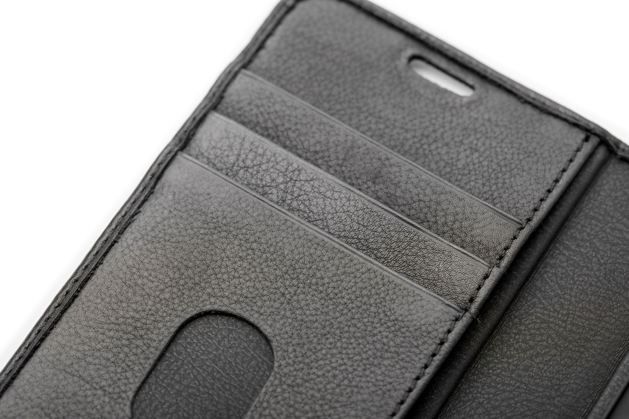 Trunk Leather Wallet Case (iPhone 12